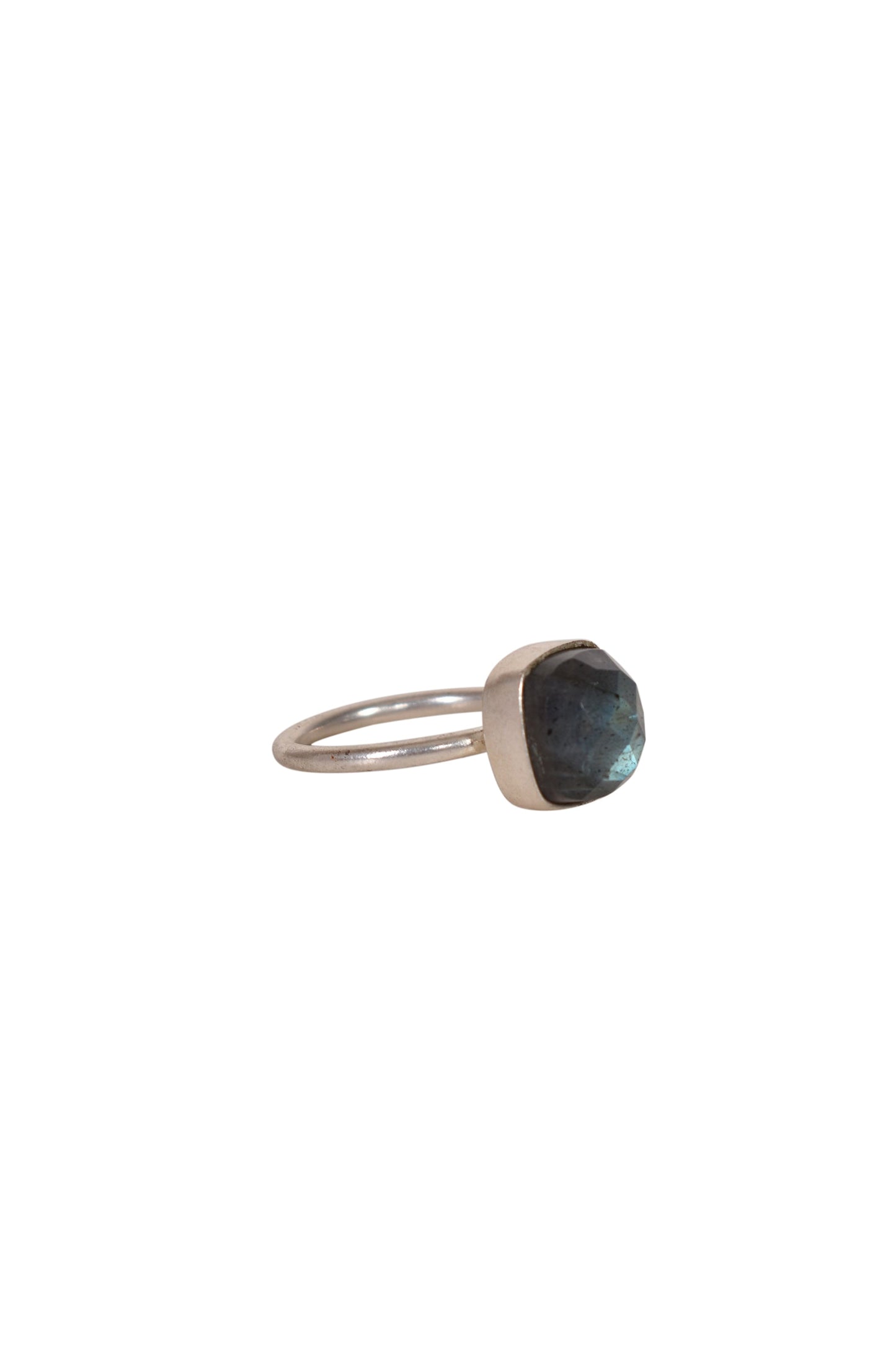 Alouette Design
Quincy Ring - Labradorite